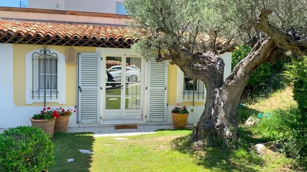 Pavillon Cassis Apartment Bagian luar foto
